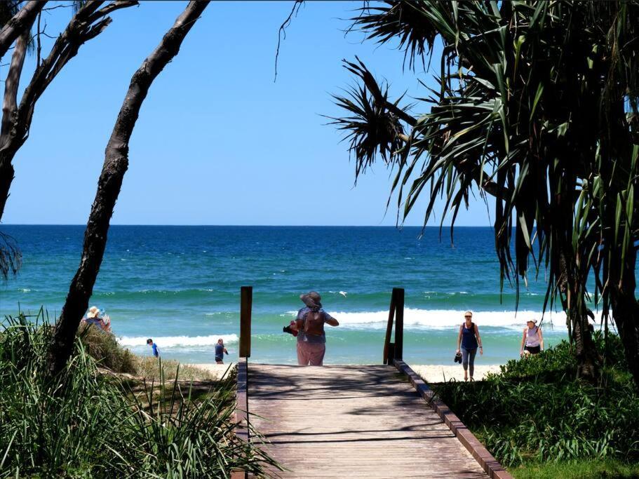 Apartment Broadbeach Stunner Modern And *