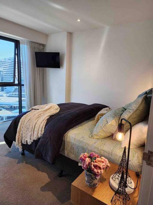 Broadbeach Business Or Leisure