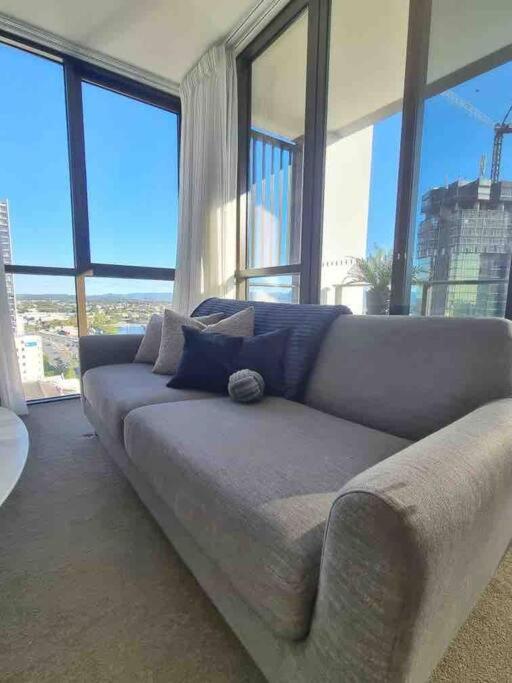 Broadbeach Business Or Leisure Apartment Gold Coast