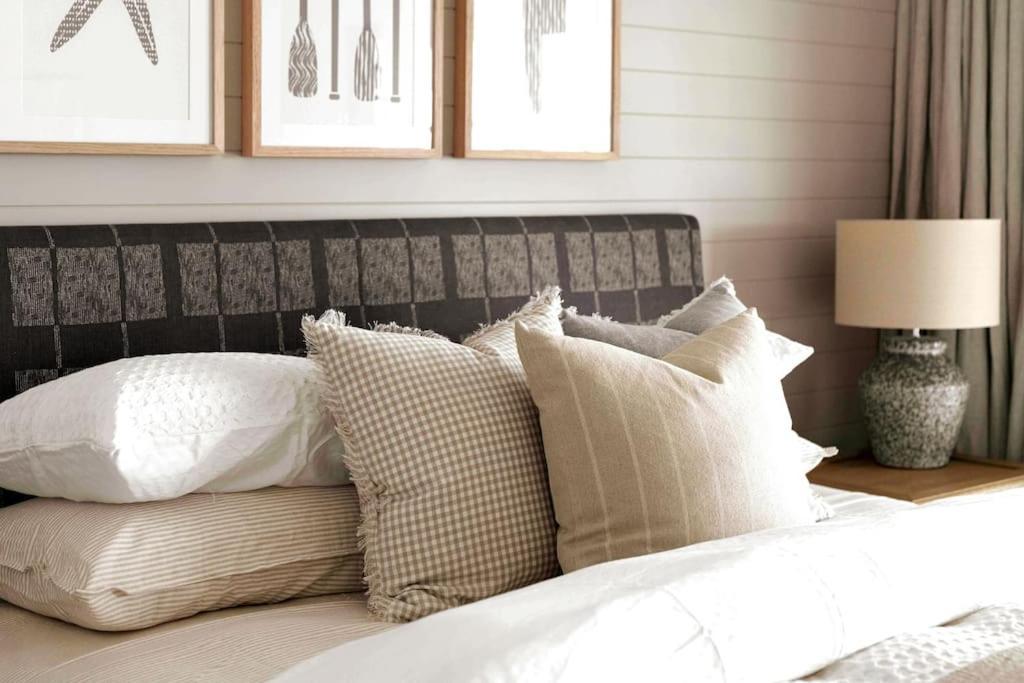 An Oasis By The With Ocean Views Daybed Bbq * Gold Coast