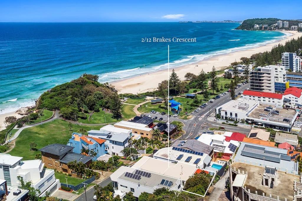 An Oasis By The With Ocean Views Daybed Bbq Apartment Gold Coast