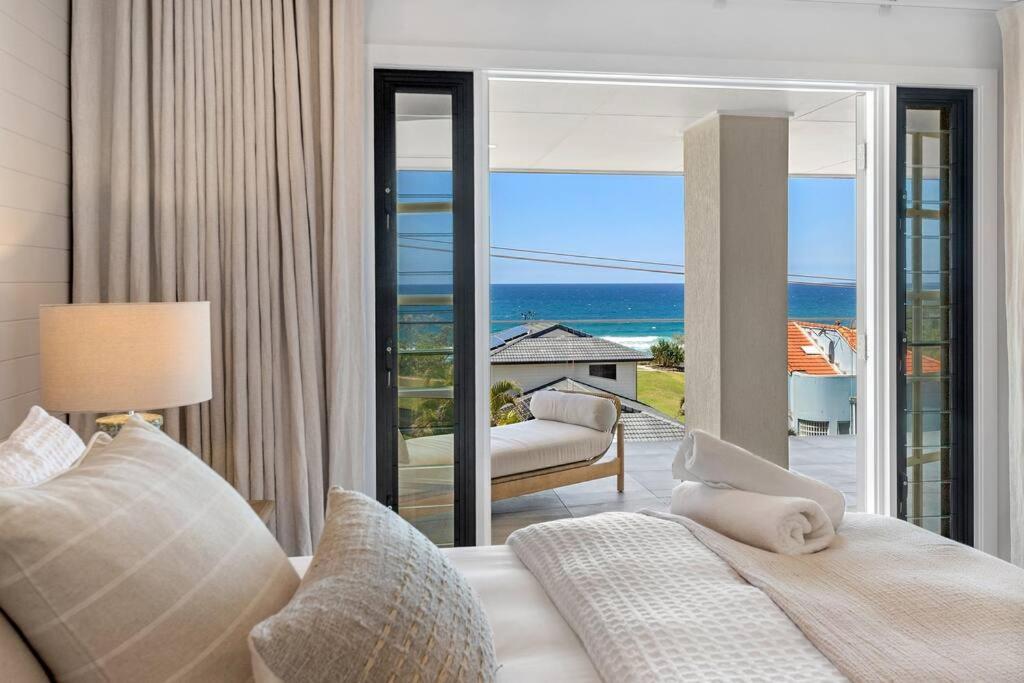 An Oasis By The With Ocean Views Daybed Bbq Apartment *