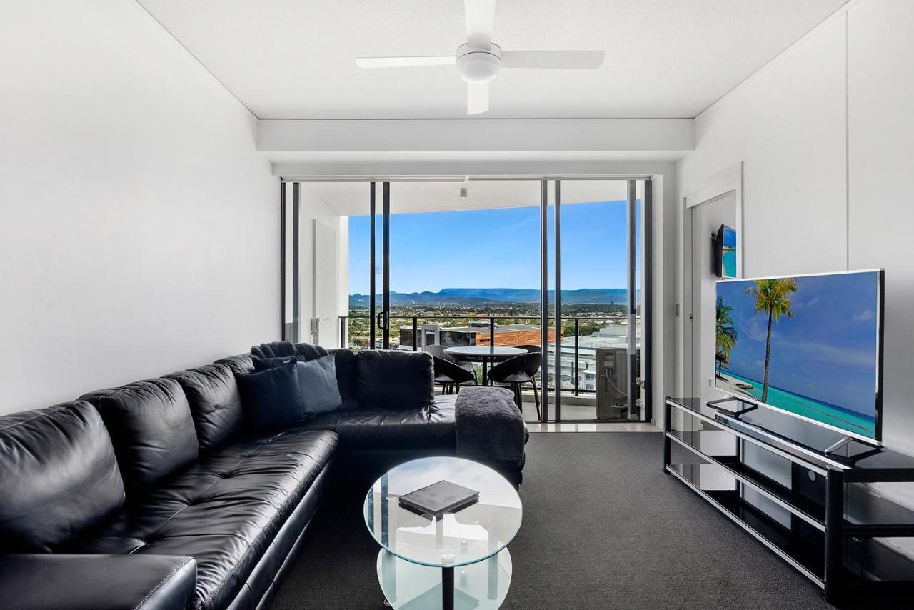 Sierra Grand Broadbeach - Self Contained & Privately Managed Apartment