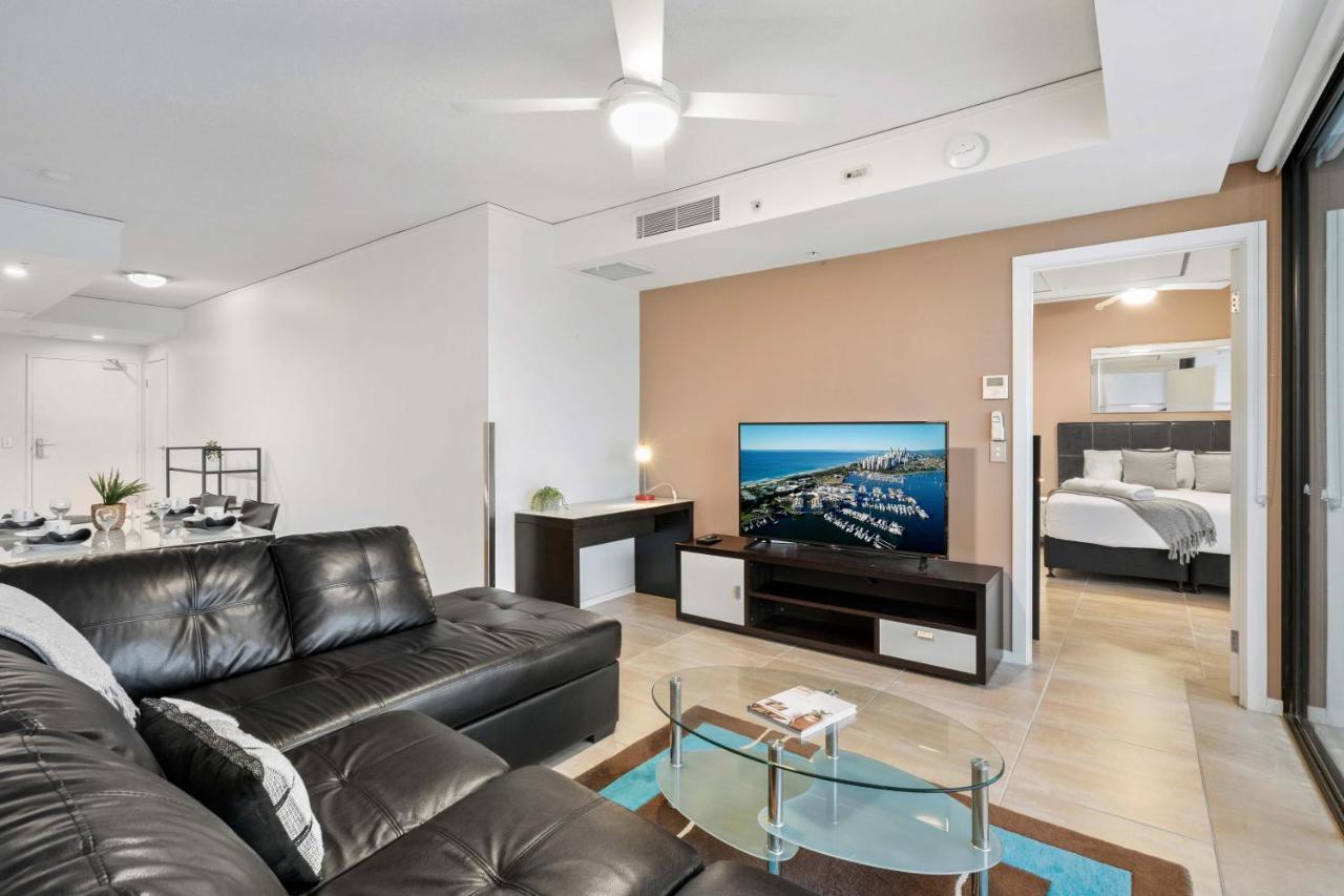 Sierra Grand Broadbeach - Self Contained & Privately Managed *