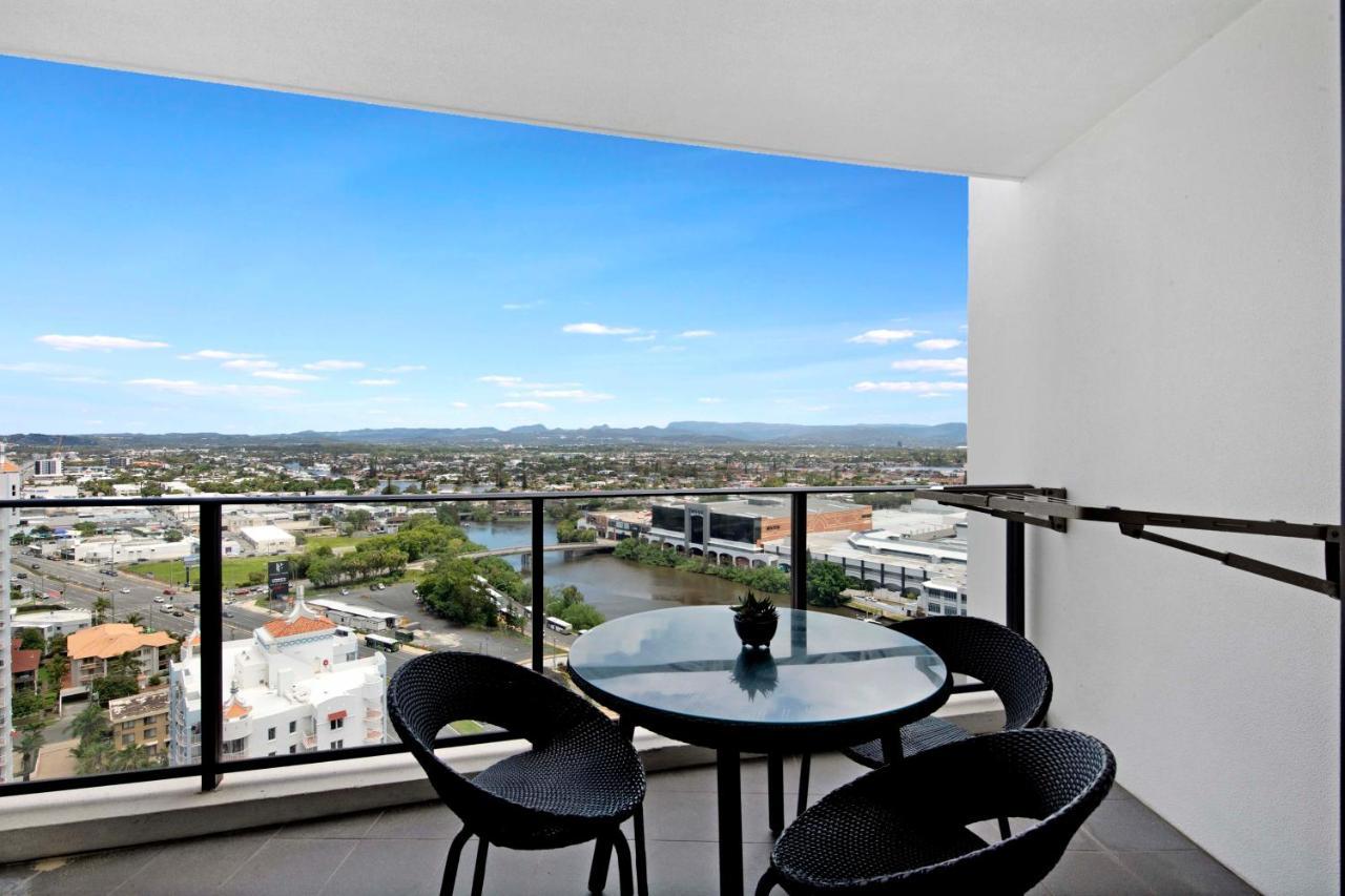 Sierra Grand Broadbeach - Self Contained & Privately Managed Apartment Gold Coast