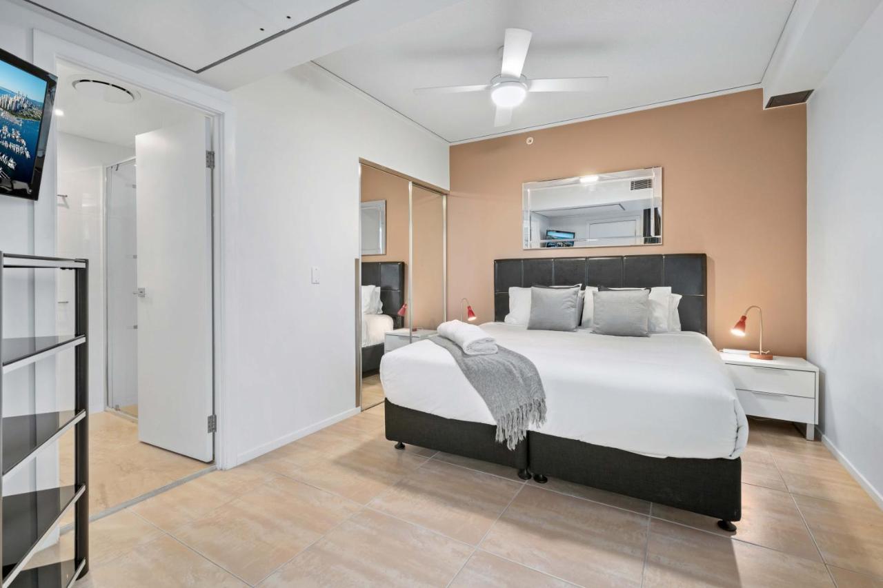 Sierra Grand Broadbeach - Self Contained & Privately Managed Gold Coast