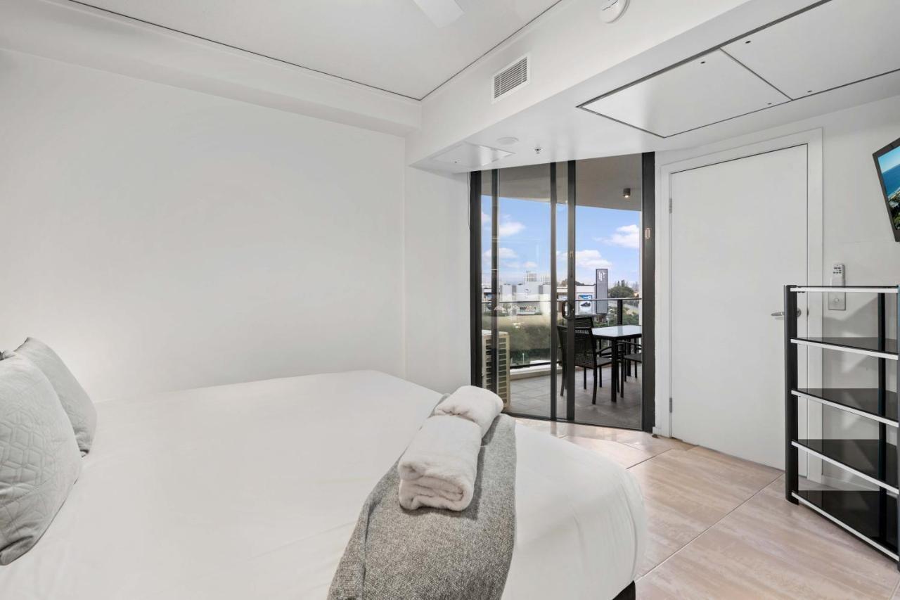 Apartment Sierra Grand Broadbeach - Self Contained & Privately Managed *
