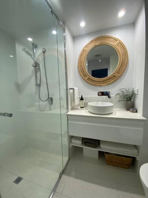 Currumbin Stunning Ocean Views! Apartment Gold Coast