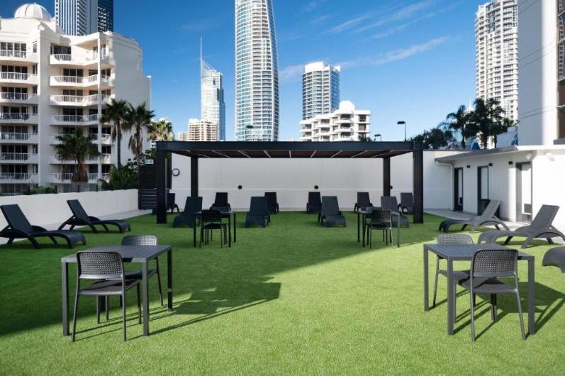 Ocean View In Surfers Paradise Apartment