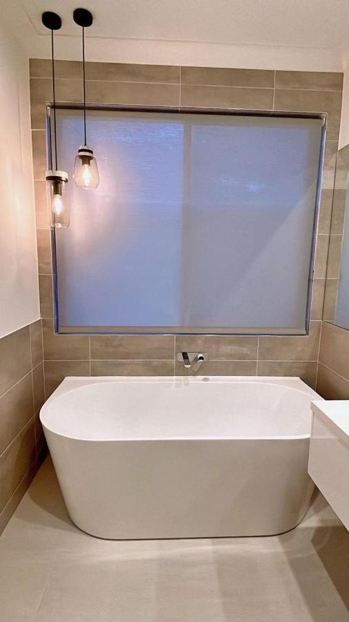 Hospedagem domiciliar Grand Residences Near Helensvale Train Gold Coast