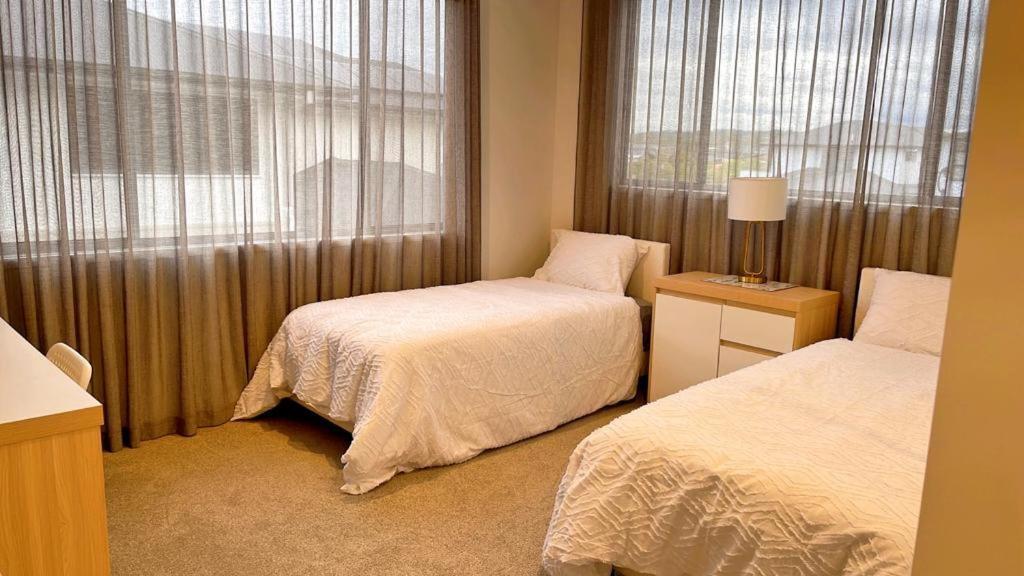 Grand Residences Near Helensvale Train Gold Coast