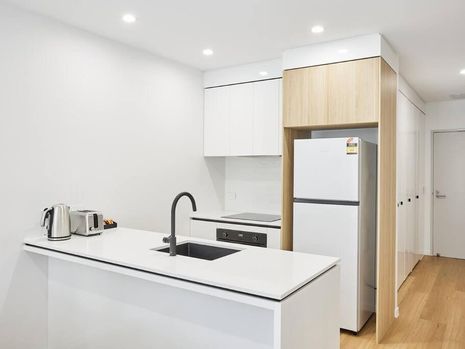 Apartment One Bedroom In Center Surfers Paradise *