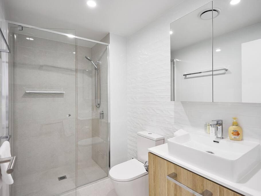 Apartment One Bedroom In Center Surfers Paradise Gold Coast