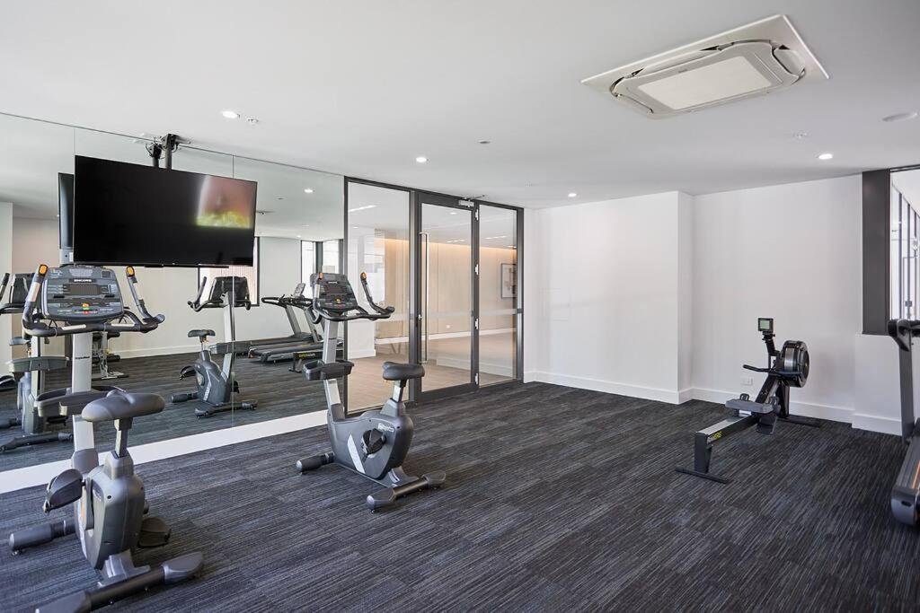 Apartment One Bedroom In Center Surfers Paradise *