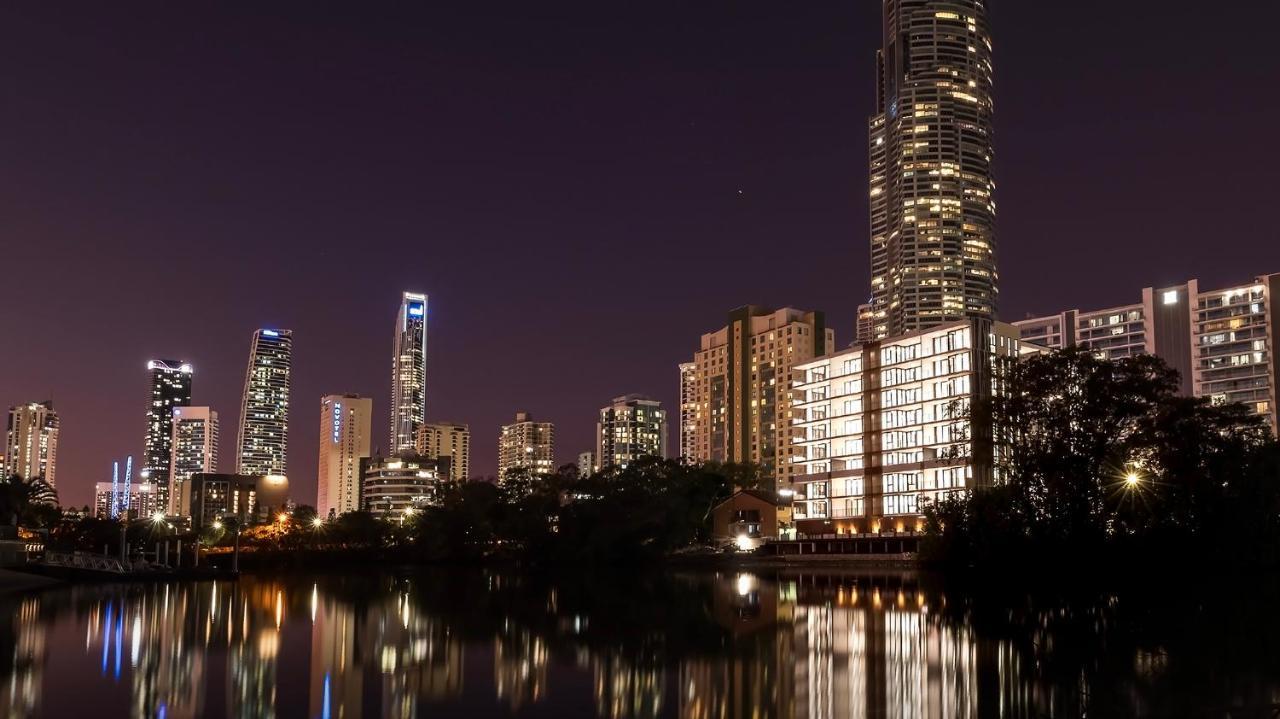 Apartment Essentia Surfers Paradise