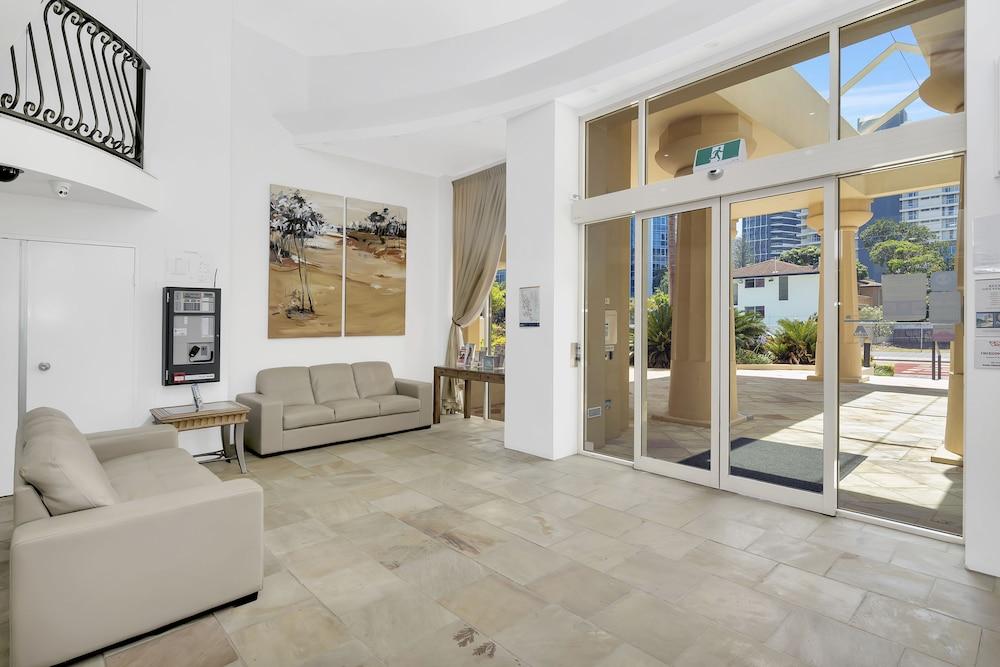 Palazzo Colonnades 4*