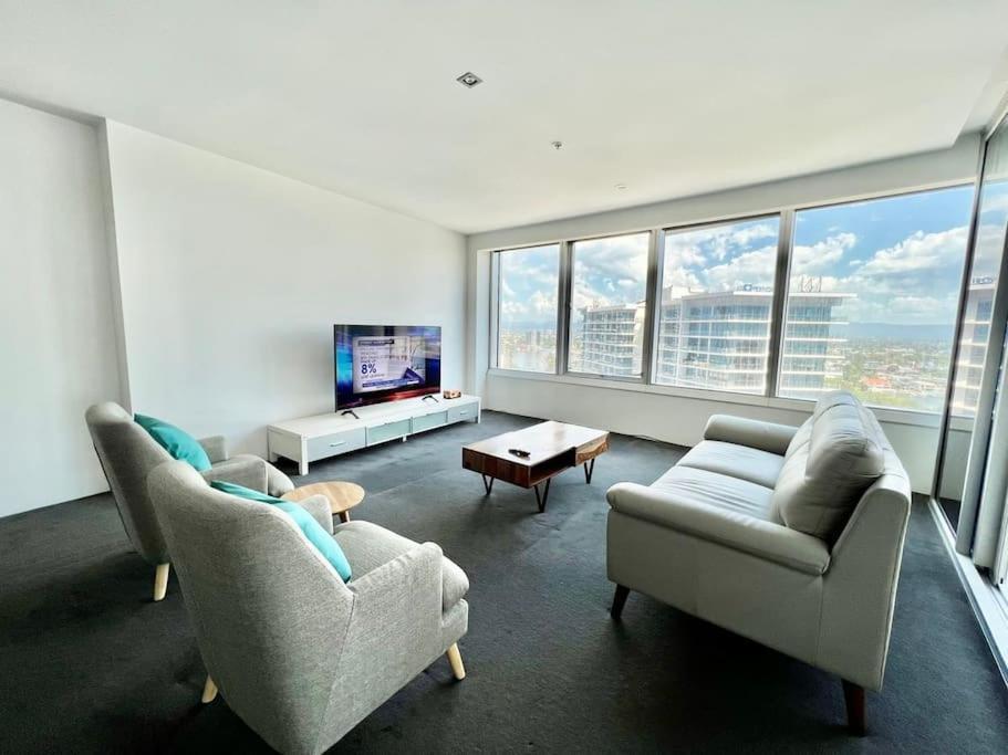 Apartment Q1 1709 *