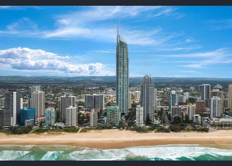 Q1 1709 Apartment Gold Coast