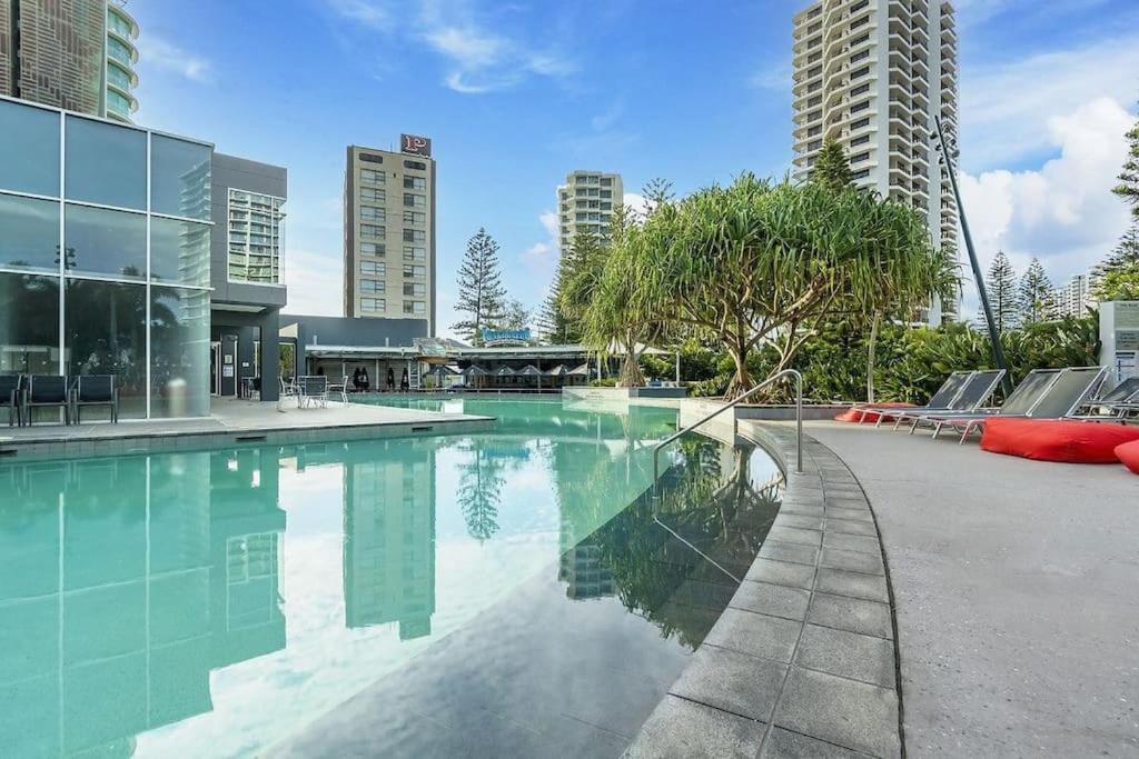 Apartment Q1 1709 Gold Coast