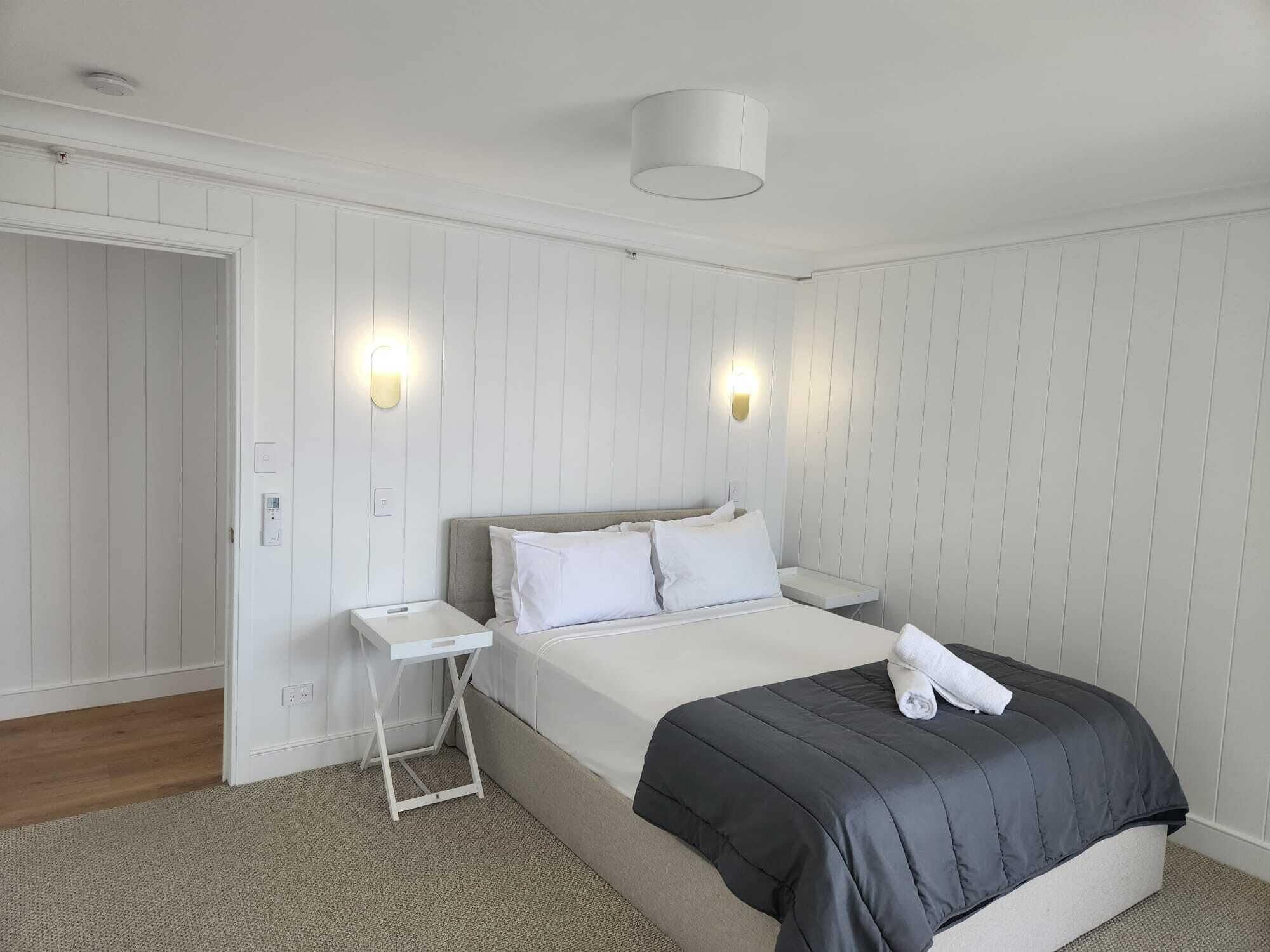 Burleigh Surf Aparthotel 4*