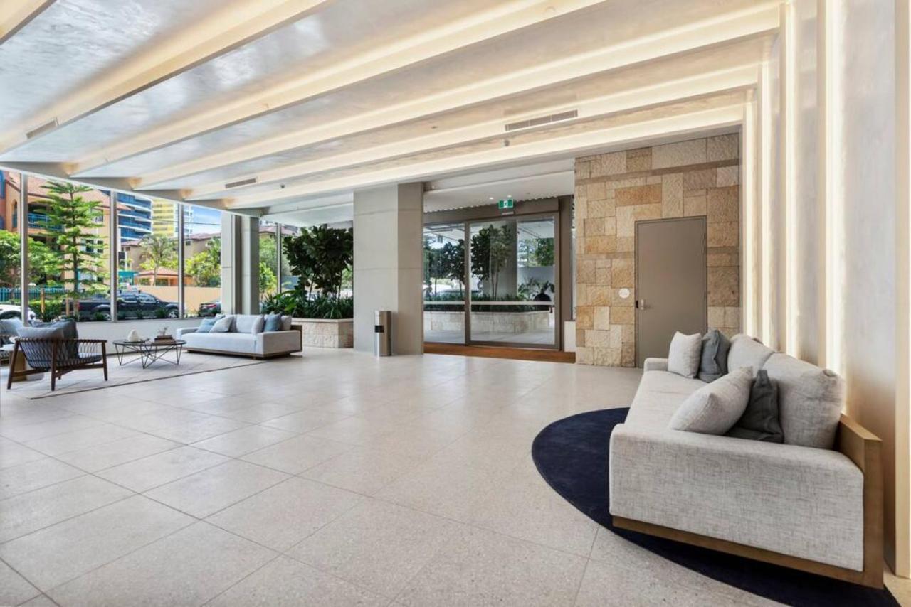 Signature Amazing Ocean Views Lvl 14 Unit 7 * Gold Coast