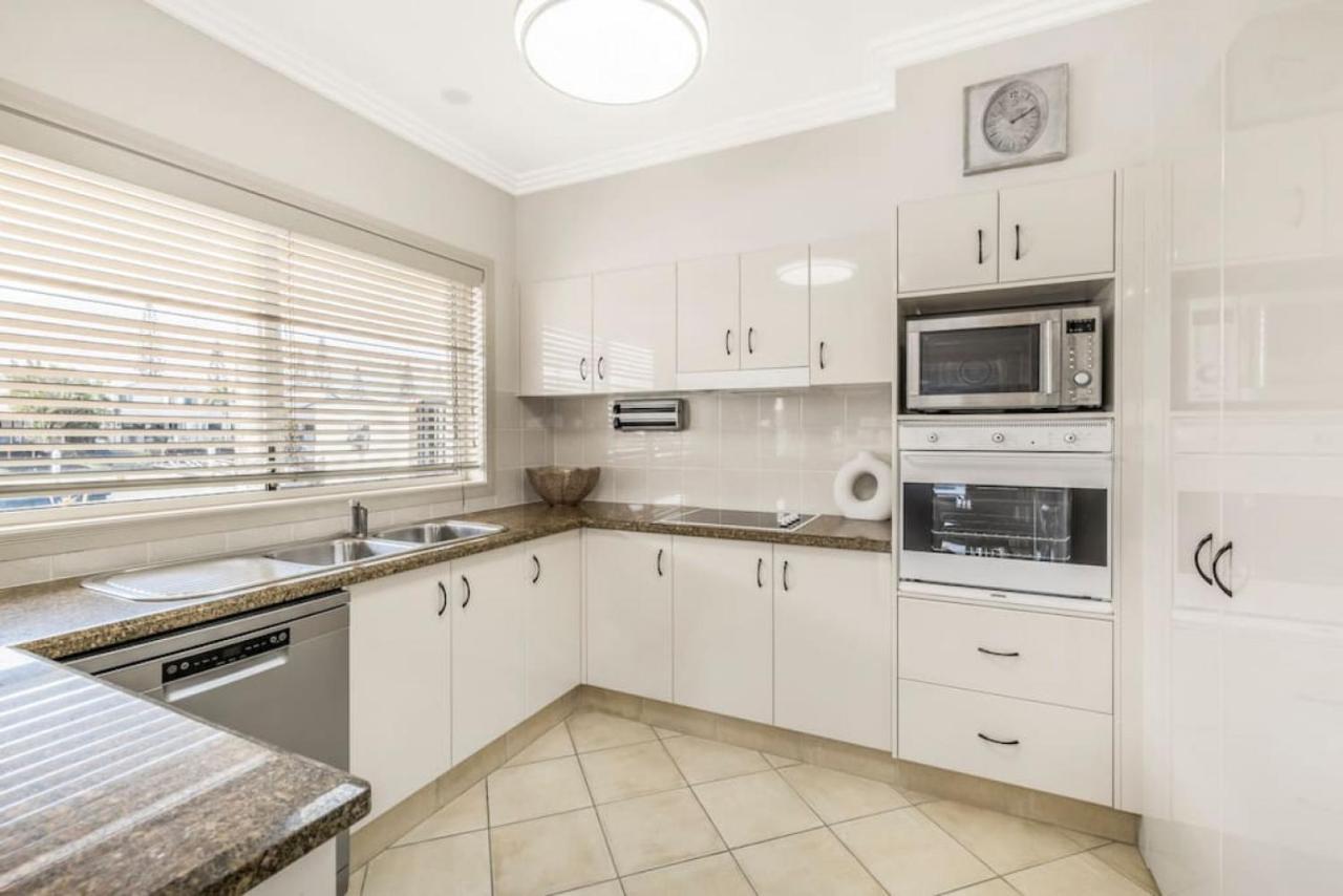 Casa de férias By The Canal - Runaway Bay Gold Coast