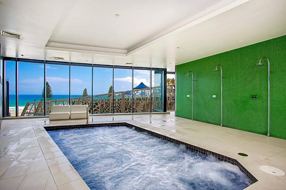 Apartment Soul Surfers Paradise: Oceanview Oasis *