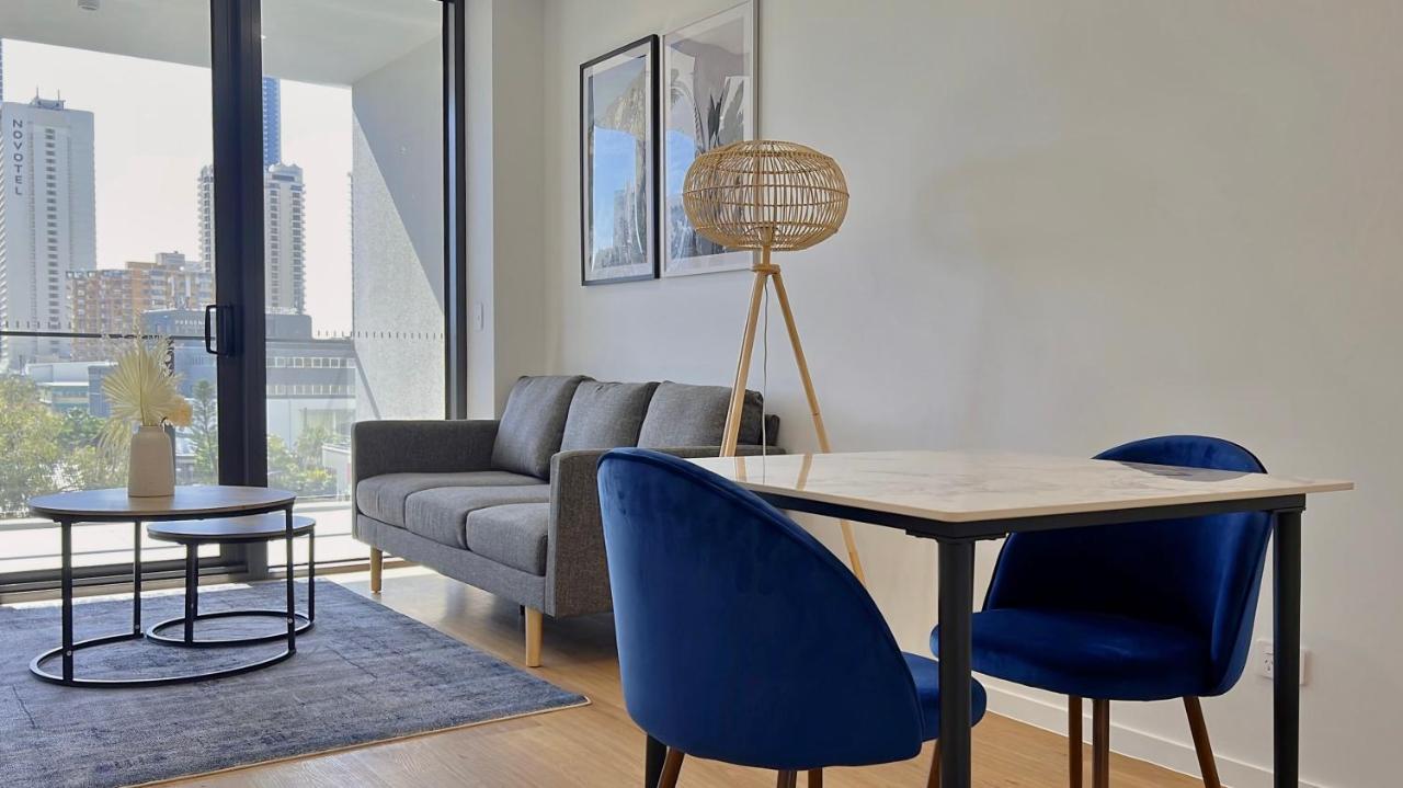 E.s. Surfers Paradise Apartment