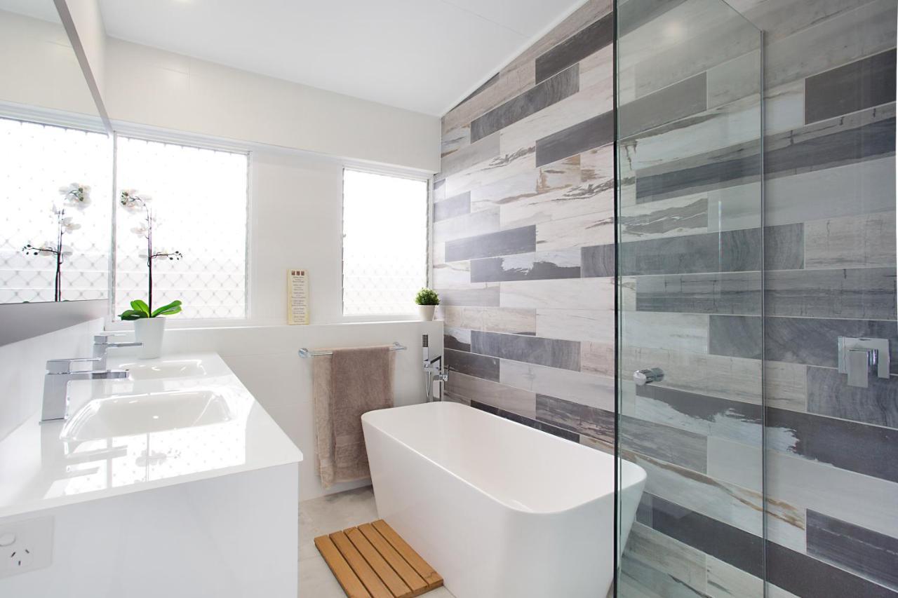 Incredible Value - Perfect For Large Families * Gold Coast