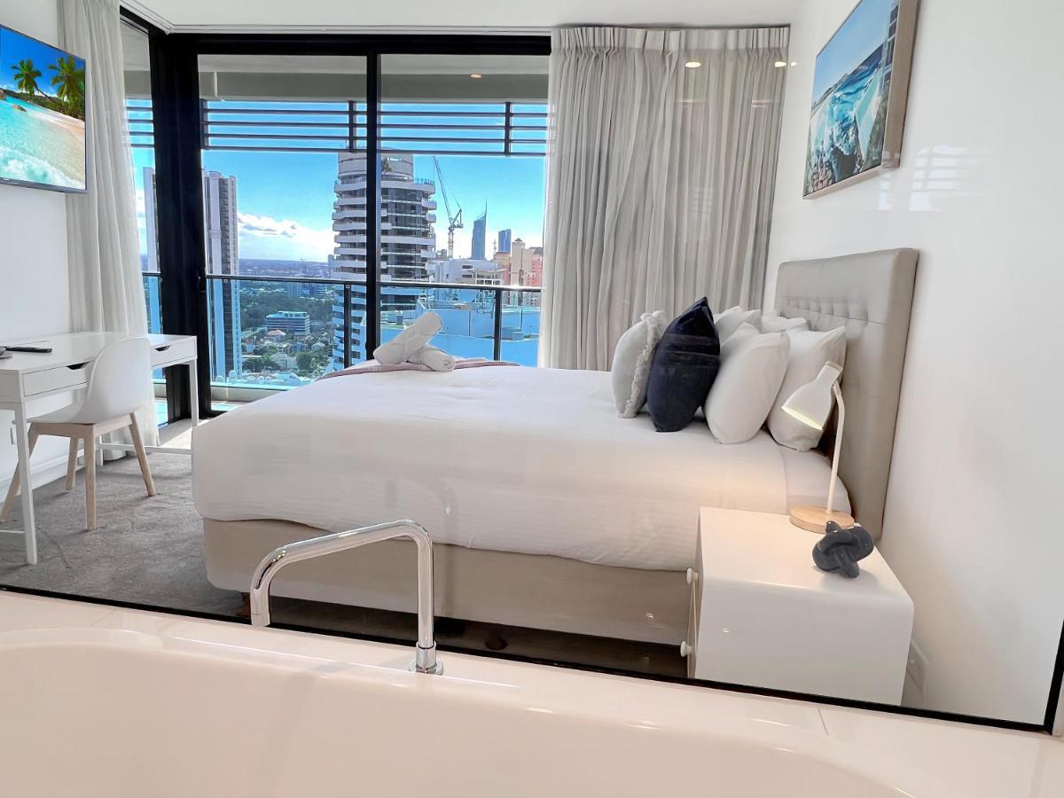 Apartment Oracle 28th Floor Tower 2 Ocean Views! - Gc Getaways