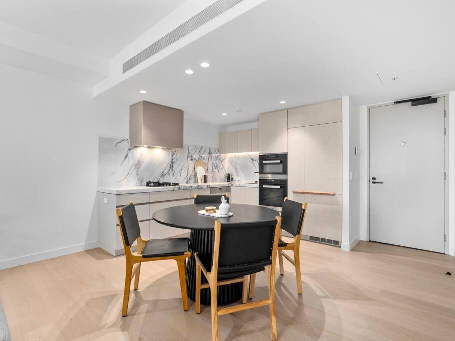 Jewel Private Beachfront Residences * Gold Coast