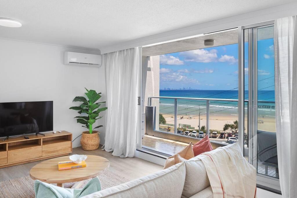 Amazing View And Perfect Location Kirra Apartment *