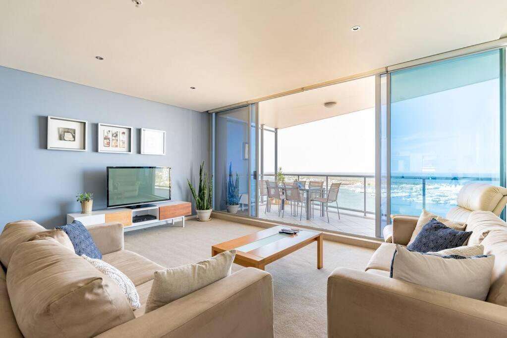 Southport Sea Views - Shores Gold Coast