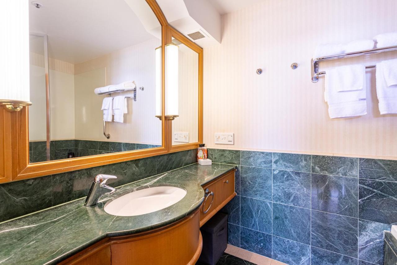 Luxury Privately Owned Ocean View At O4ks Gold Tower Hotel 4*