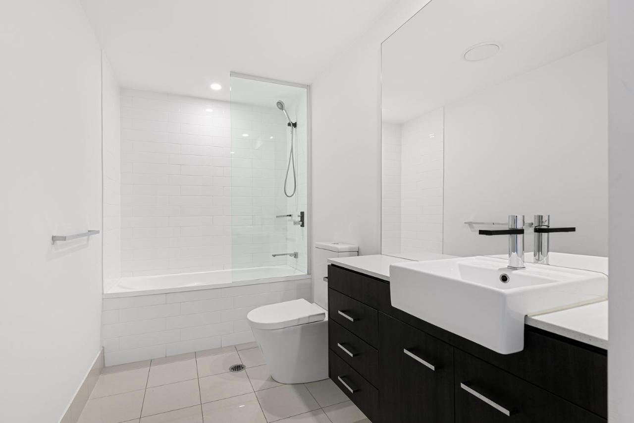 Harbour Quays Hotel 4*