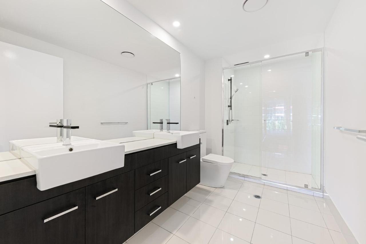 Harbour Quays Hotel Gold Coast