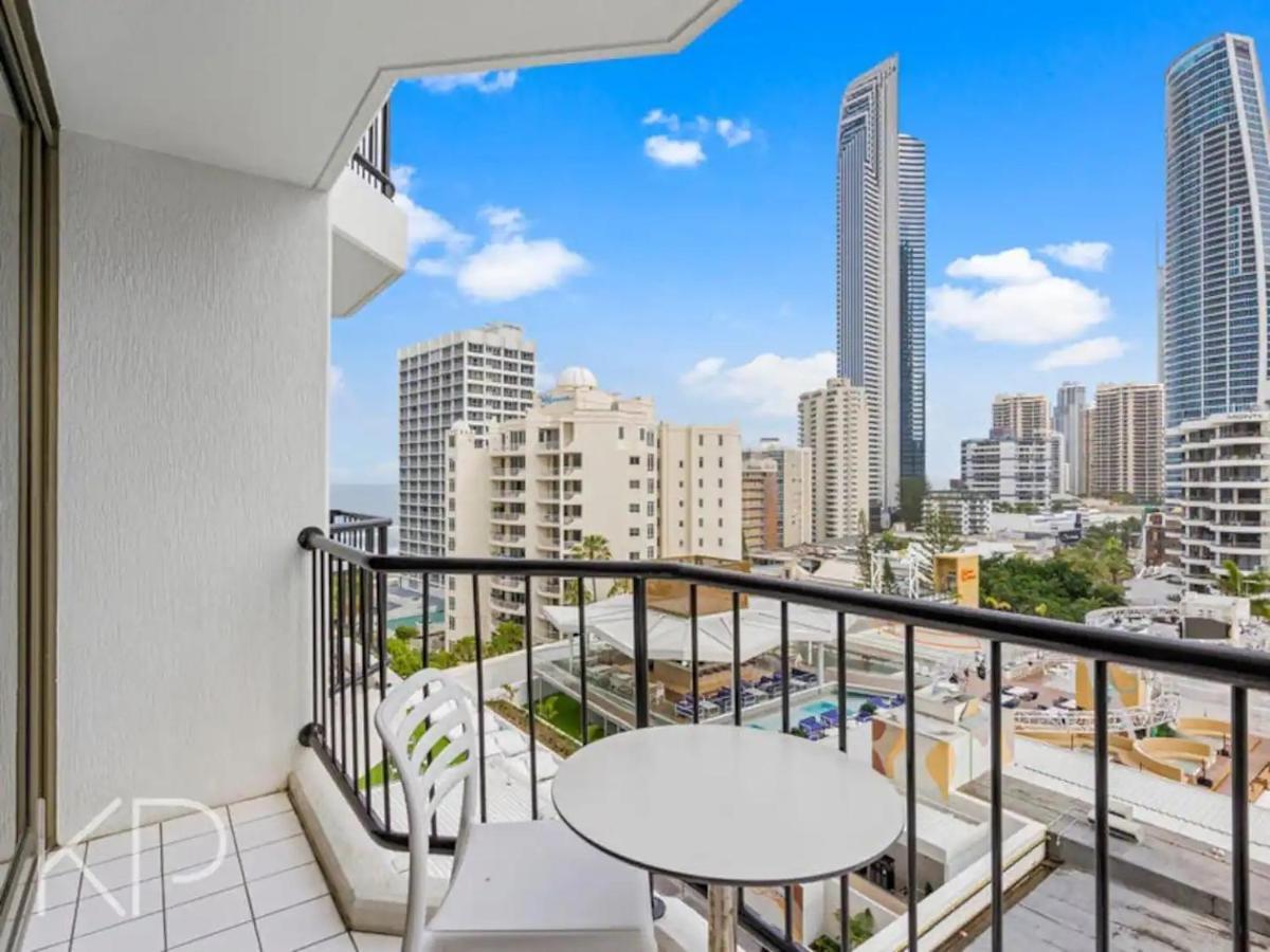 Apartment Mantra On View Surfers Paradise By Ready Set