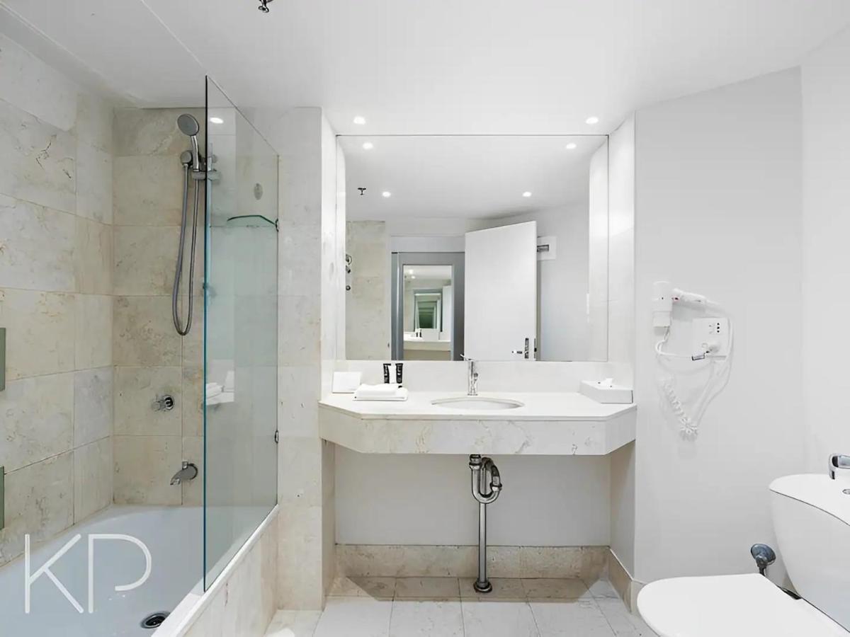 Mantra On View Surfers Paradise By Ready Set Apartment
