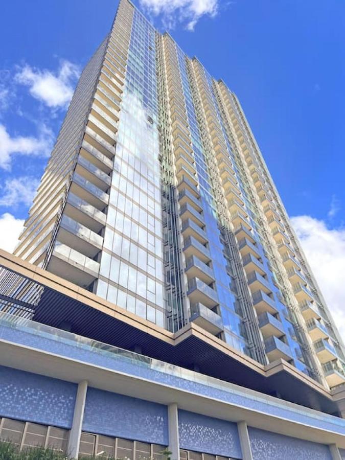 Apartment Signature 14th Floor North East Facing 9 *