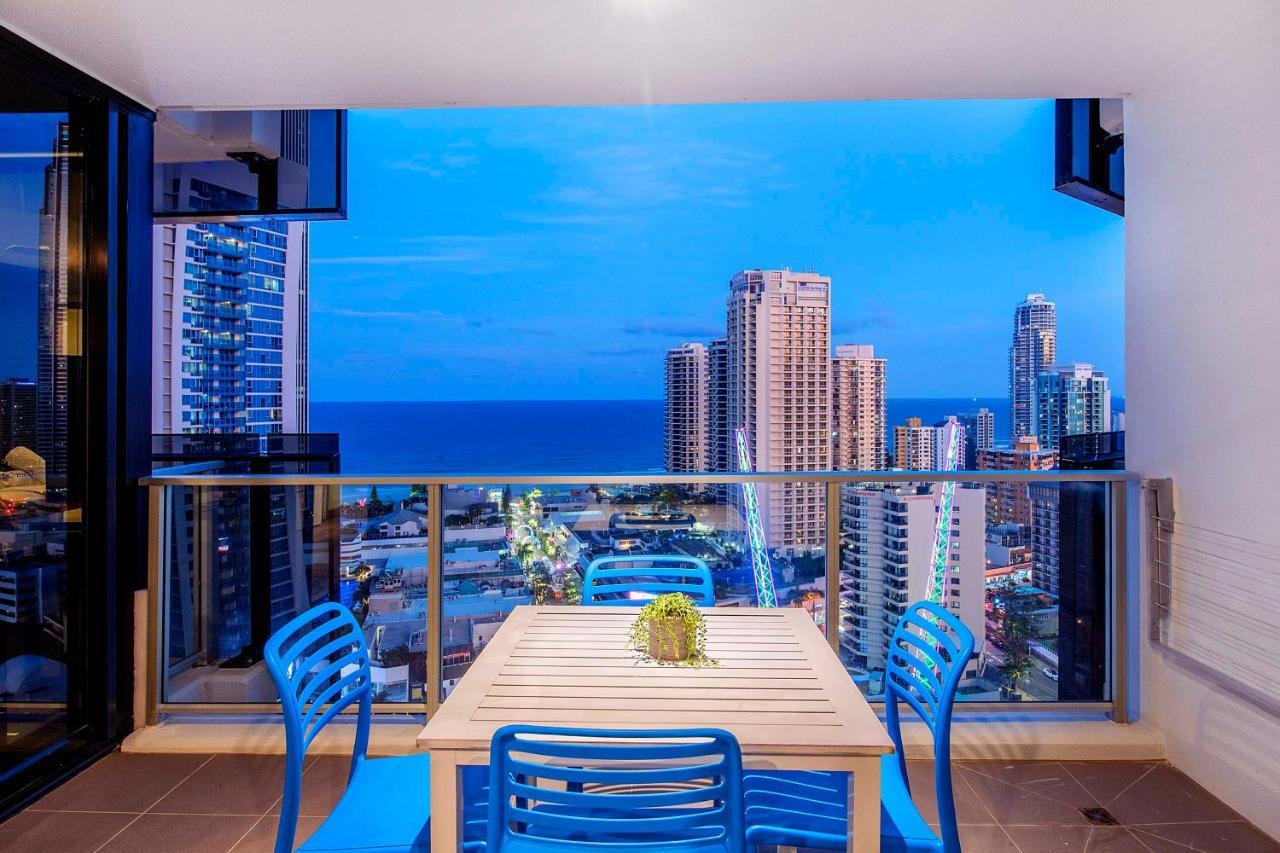 Converted Two Bedroom At Circle On Cavill - Self Contained, Privately Managed - Wow Apartment Gold Coast