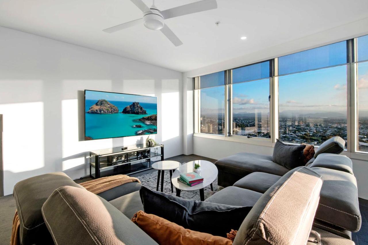 Apartment Q Tower In Surfers Paradise - From Level 3 - Self Contained & Privately Managed - Wow *