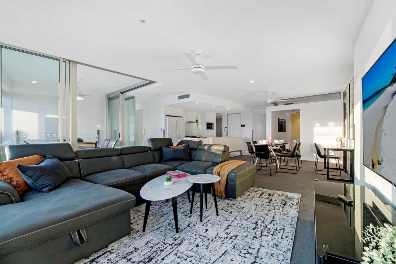 Apartment Q Tower In Surfers Paradise - From Level 3 - Self Contained & Privately Managed - Wow Gold Coast