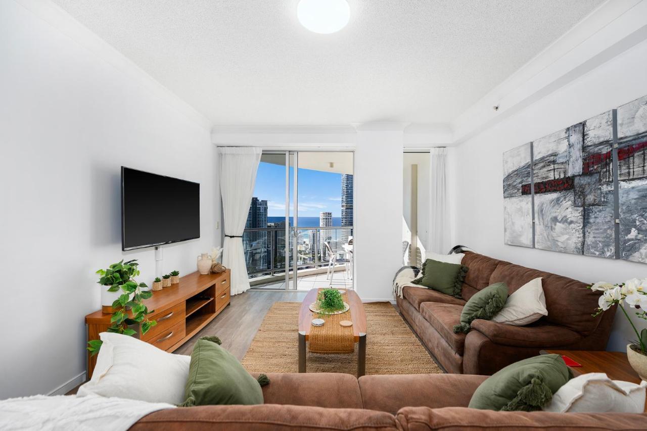 New Chevron Ocean Views Surfers. Apartment Gold Coast