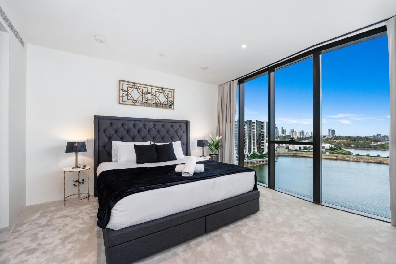 The Lanes 5 Star Luxury * Gold Coast