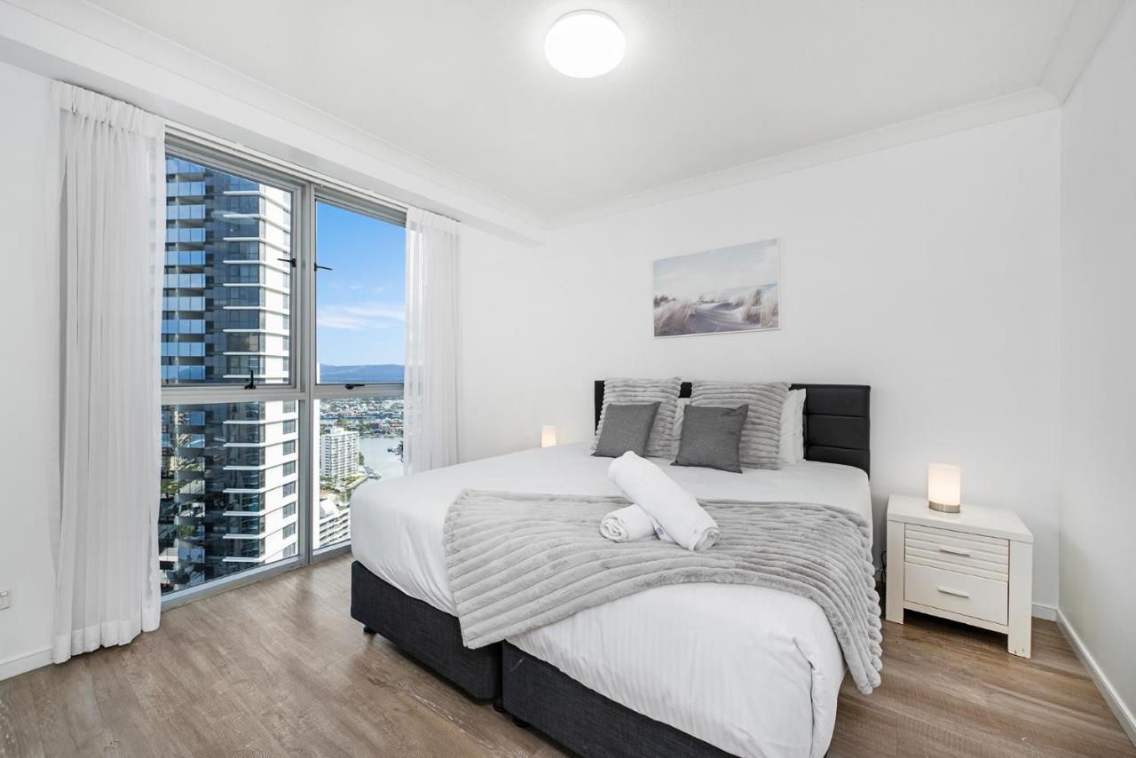 New Chevron Ocean Views Surfers. *