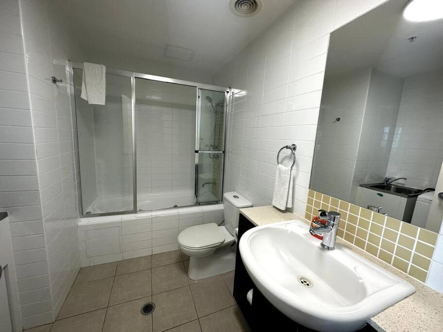 Apartment Mantra Wings Sleeps 8 Huge Lux *