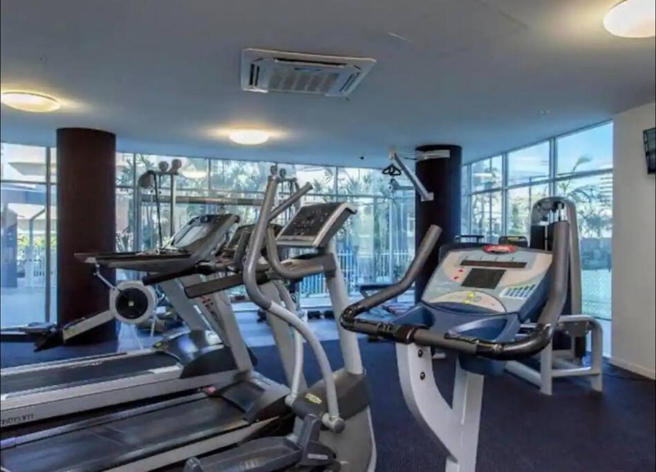 Mantra Wings Sleeps 8 Huge Lux Apartment Gold Coast