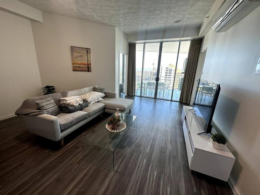 Mantra Wings Sleeps 8 Huge Lux * Gold Coast
