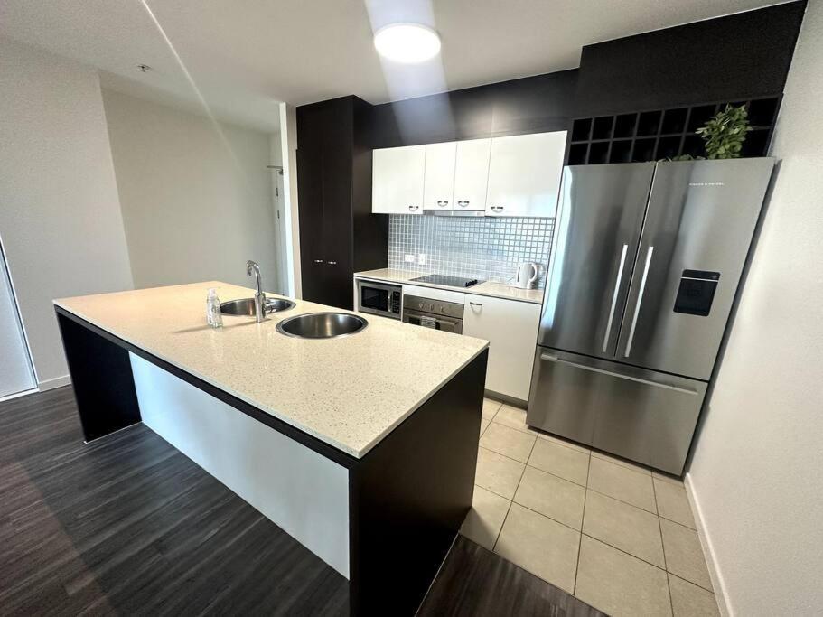Mantra Wings Sleeps 8 Huge Lux Apartment