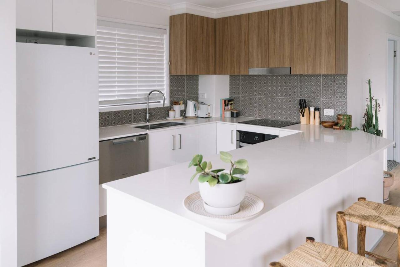 Breezy Bohemian Abode - Minutes From Burleigh Beach *